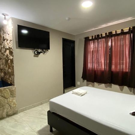 Hostal Bellagio Гуаякиль Экстерьер фото